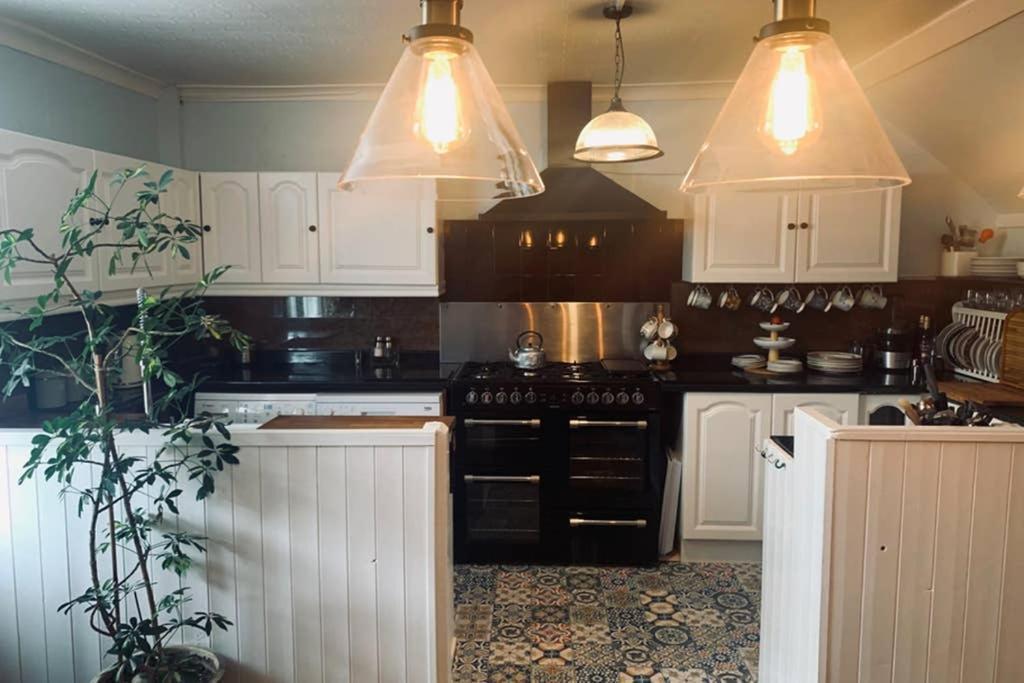 Stunning 18Th Century 5 Bed House Old-Town Hastings Villa Eksteriør billede